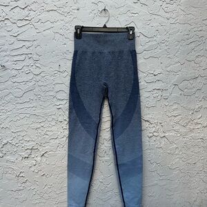 PINK Victoria's Secret Blue Gradient Leggings